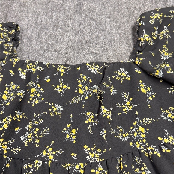 Exlura Chic Black Floral Midi Dress - Picture 6 of 7